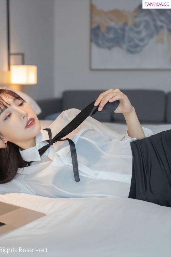 陆萱萱  女神总裁陆萱萱 双人房的故事第19张图片